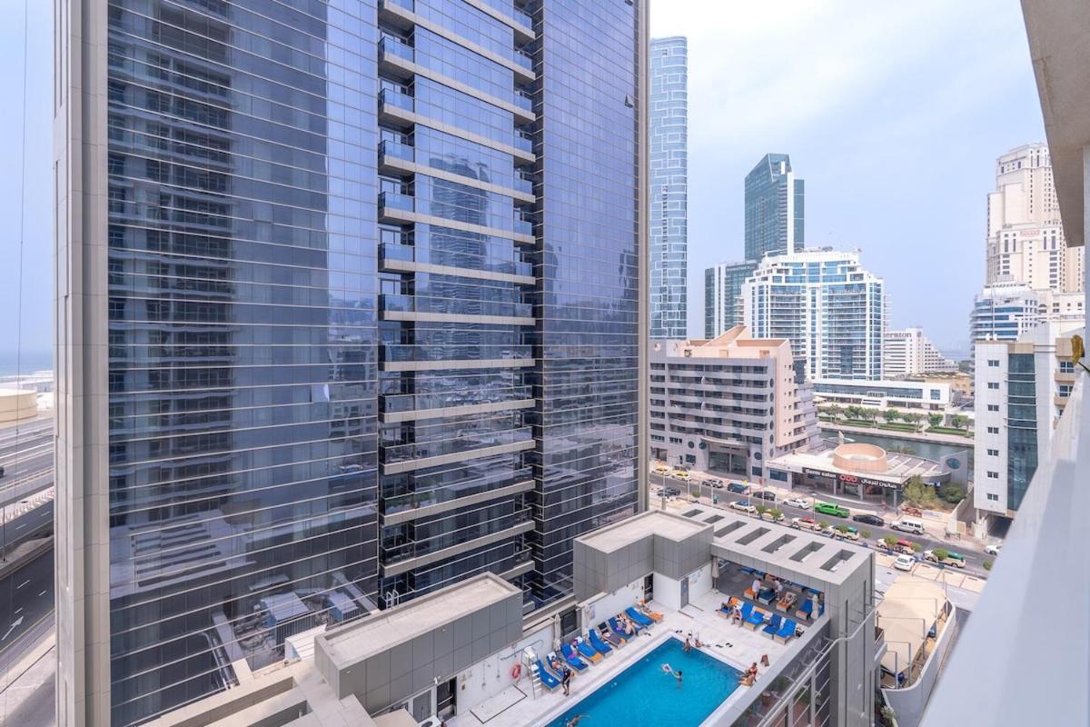 Bright 1-Bedroom Apartment In Dubai Marina Exterior photo